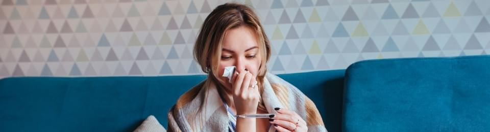 Амизон или Амиксин: что лучше принять при простуде и ОРВИ? Как действуют препараты и в чем между ними разница