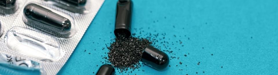 Сорбекс чи активоване вугілля: що краще допомагає при отруєнні та алкогольній інтоксикації?