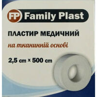 Пластырь медицинский Family Plast на тканевой основе 2,5 см х 500 см 1 шт.