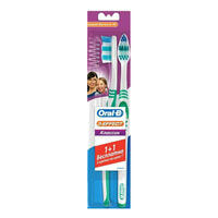 Зубная щетка Oral-B 3-Effect Classic средней жесткости 2 шт.